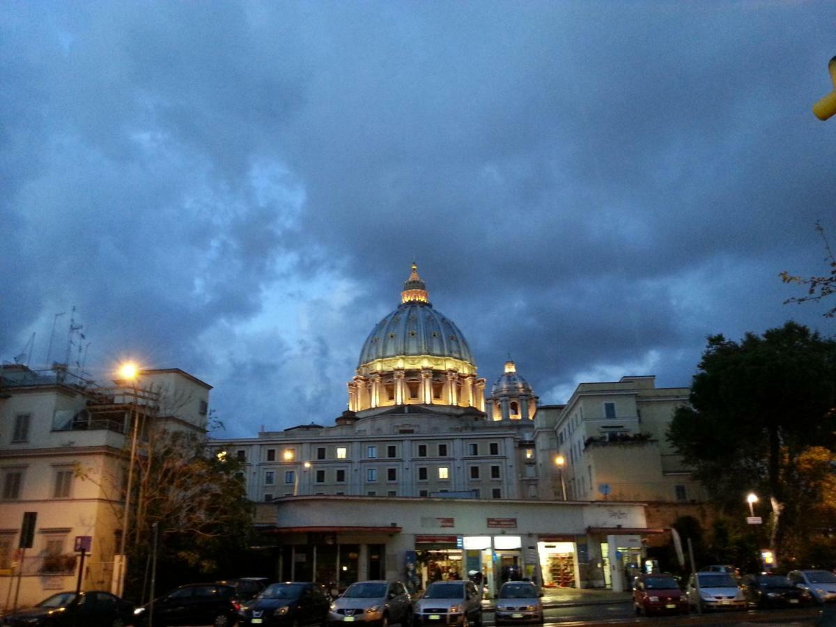 ローマLiving In San Peterアパートメント エクステリア 写真